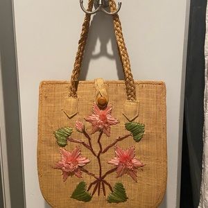 Women’s jute bag with pink flowers